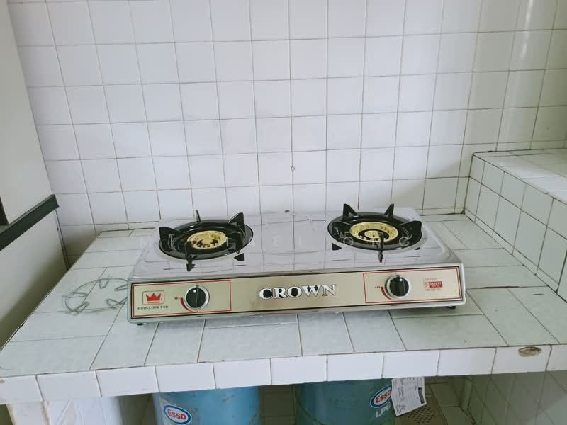 611 Ang Mo Kio Avenue 5, 611 Ang Mo Kio Avenue 5, 2 Bedrooms, 821 sqft, HDB Flat For Rent, by Michael Ong, 500078668 - Kitchen - PropertyGuru.com.sg