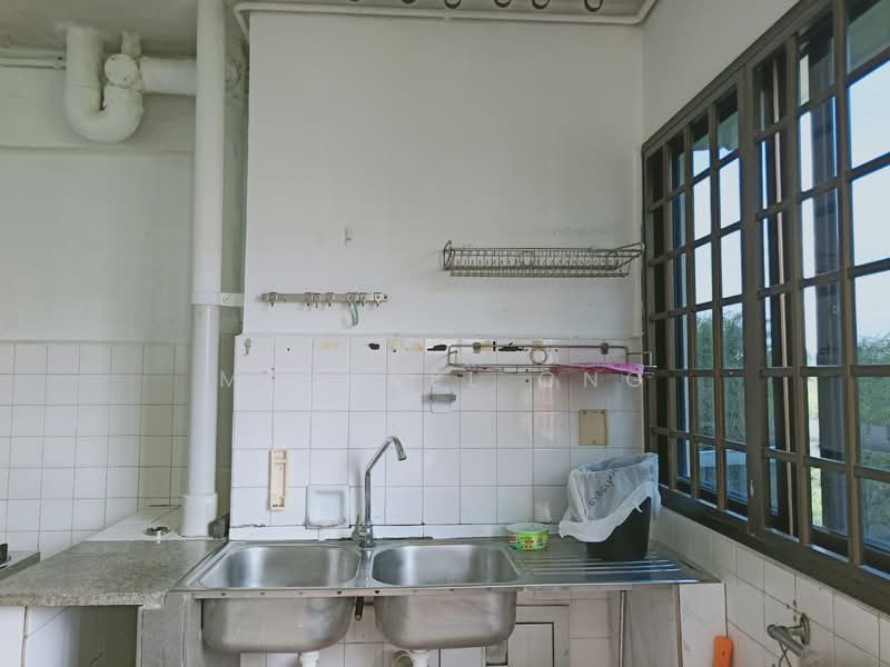 611 Ang Mo Kio Avenue 5, 611 Ang Mo Kio Avenue 5, 2 Bedrooms, 821 sqft, HDB Flat For Rent, by Michael Ong, 500078668 - Kitchen - PropertyGuru.com.sg