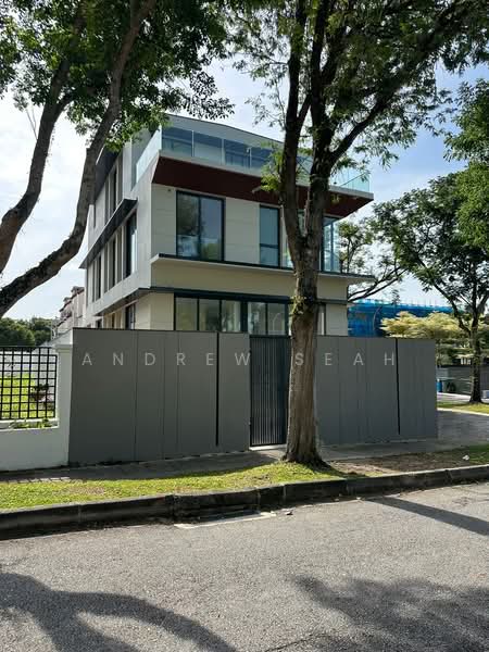 D.11 Trevose Crescent Freehold Semi-Detached | TOP Soon Semi-Detached House For Sale at S$ 15,500,000 | PropertyGuru Singapore - Exterior
