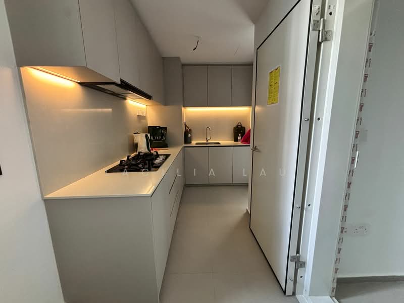 111 Bukit Batok West Avenue 8, , 2 Bedrooms, 780 sqft, Condominium For Rent, by Lacilia Lau, 500078701 - Kitchen - PropertyGuru.com.sg