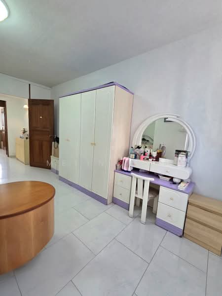 434 Bukit Panjang Ring Road HDB Flat For Sale at S$ 680,000 | PropertyGuru Singapore - Bedroom