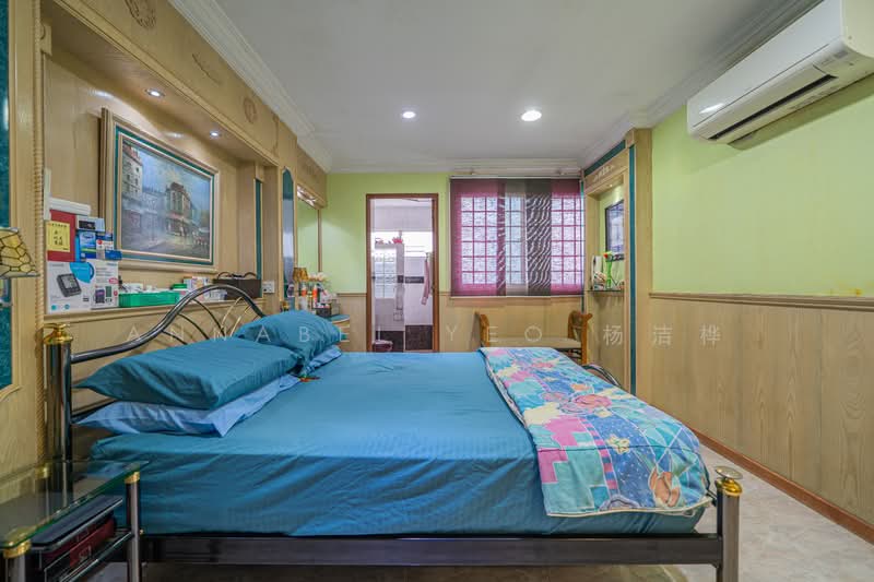 274 Yishun Street 22 HDB Flat For Sale at S$ 538,000 | PropertyGuru Singapore - Bedroom
