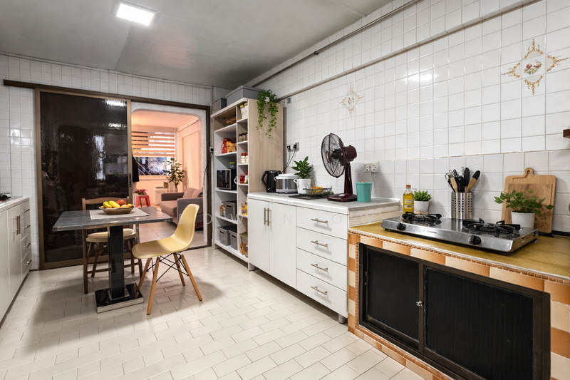 773 Yishun Avenue 3 HDB Flat For Sale at S$ 428,000 | PropertyGuru Singapore - Kitchen