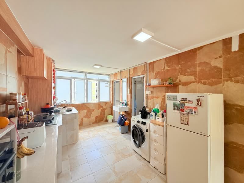 502 Bedok North Street 3 HDB Flat For Sale at S$ 368,000 | PropertyGuru Singapore - Kitchen
