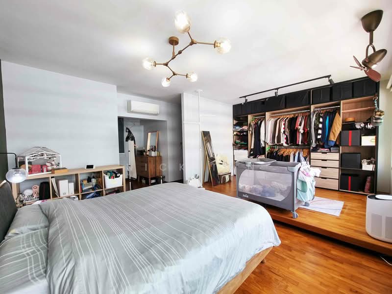 275A Compassvale Link HDB Flat For Sale at S$ 888,888 | PropertyGuru Singapore - Master Bedroom