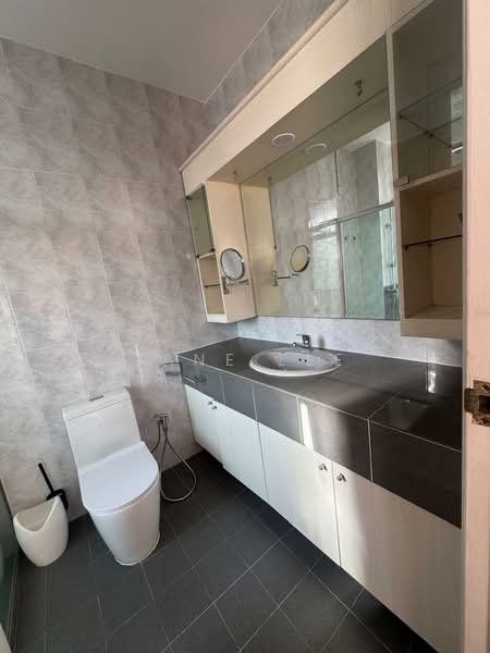 TOSCA STREET, , 5 Bedrooms, 4,250 sqft, Semi-Detached House For Rent, by Jane Lee, 500078745 - Bathroom - PropertyGuru.com.sg