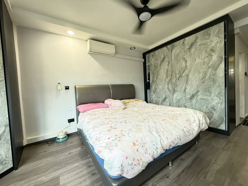 724 Yishun Street 71 HDB Flat For Sale at S$ 828,000 | PropertyGuru Singapore - Bedroom