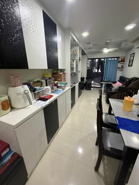 747A Bedok Reservoir Crescent HDB Flat For Sale at S$ 700,000 | PropertyGuru Singapore