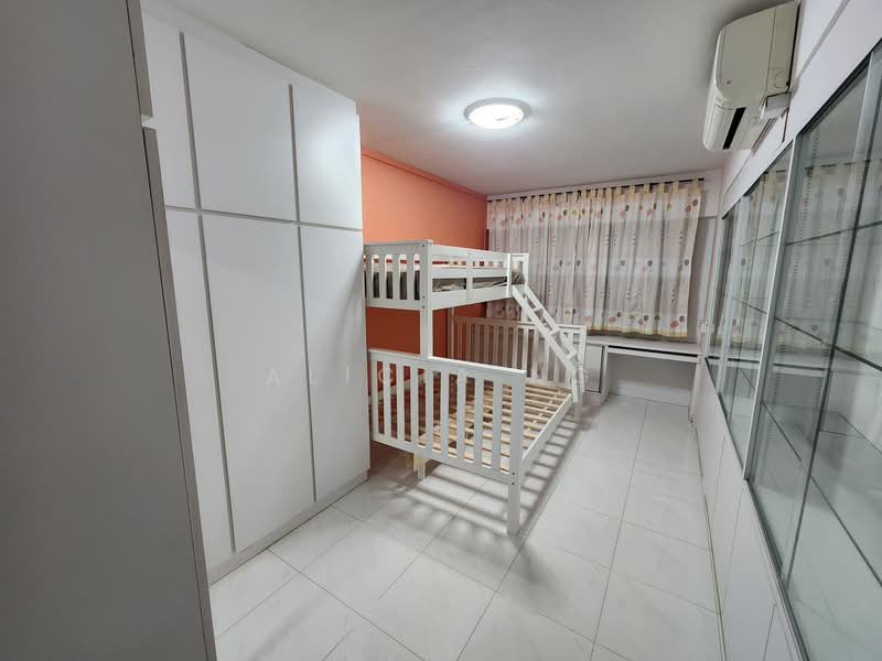 194 Pasir Ris Street 12 HDB Flat For Sale at S$ 760,000 | PropertyGuru Singapore - Bedroom
