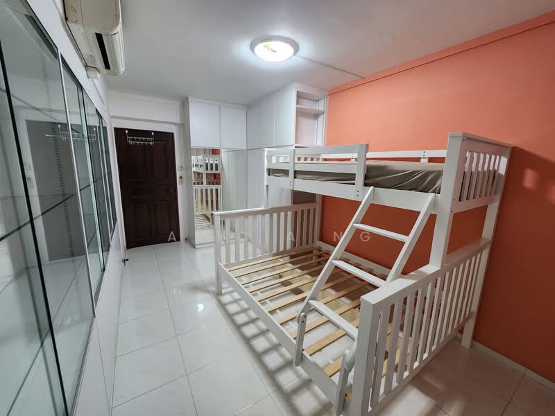 194 Pasir Ris Street 12 HDB Flat For Sale at S$ 760,000 | PropertyGuru Singapore - Bedroom