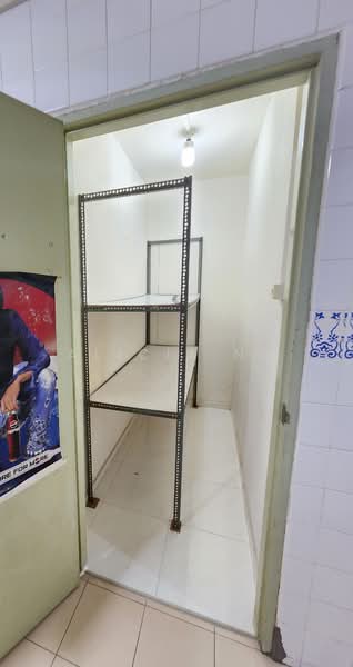 194 Pasir Ris Street 12 HDB Flat For Sale at S$ 760,000 | PropertyGuru Singapore - Storeroom