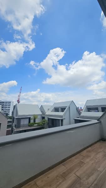 10 Evelyn Condominium For Sale at S$ 3,439,000 | PropertyGuru Singapore - Exterior