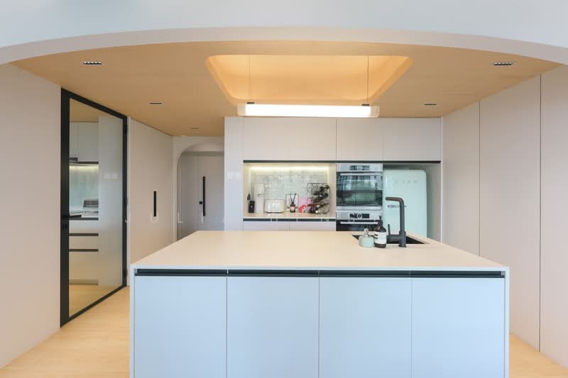 Ridgewood Condominium Condominium For Sale at S$ 3,200,000 | PropertyGuru Singapore - Open Kitchen