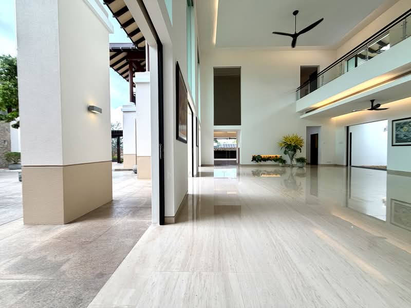 Stunning GCB, newly renovated @D10, Old holland estate, Stunning and Renovated GCB @Old holland estate district 10, 9 Bedrooms, 11,840 sqft, Good Class Bungalow For Rent, by Gina Tng, 500078760 - PropertyGuru.com.sg