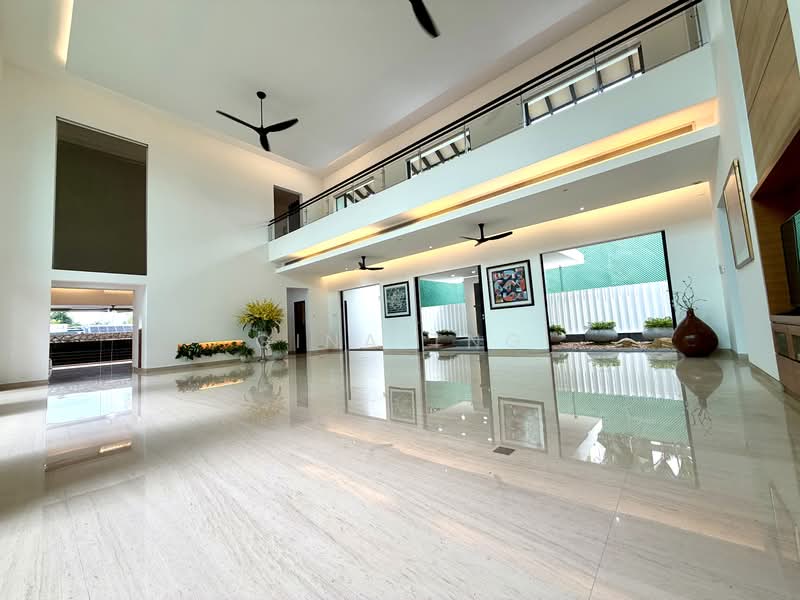 Stunning GCB, newly renovated @D10, Old holland estate, Stunning and Renovated GCB @Old holland estate district 10, 9 Bedrooms, 11,840 sqft, Good Class Bungalow For Rent, by Gina Tng, 500078760 - Interior - PropertyGuru.com.sg