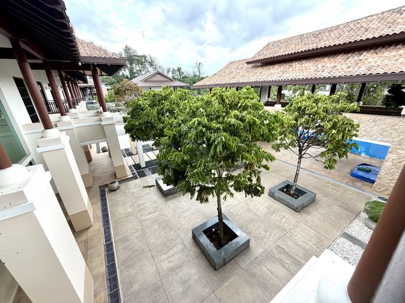 Stunning GCB, newly renovated @D10, Old holland estate, Stunning and Renovated GCB @Old holland estate district 10, 9 Bedrooms, 11,840 sqft, Good Class Bungalow For Rent, by Gina Tng, 500078760 - Exterior - PropertyGuru.com.sg