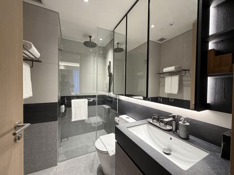 2 teck chye terrace, , 4 Bedrooms, 1,340 sqft, Apartment For Rent, by Clive Cheong, 500078763 - Bathroom - PropertyGuru.com.sg