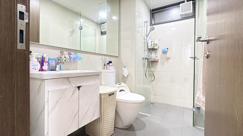 Waterbay Executive Condominium For Sale at S$ 1,990,000 | PropertyGuru Singapore - Bathroom