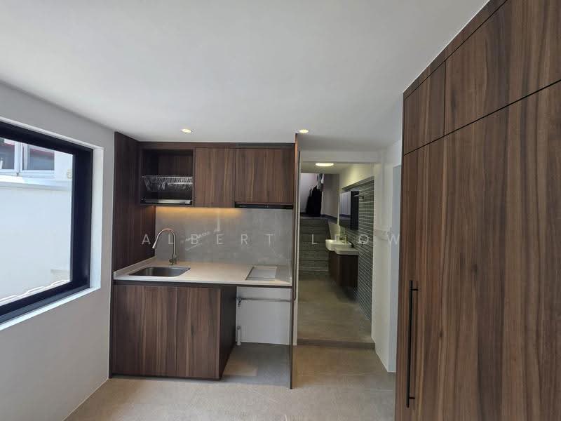 82 Tiong Poh Road, 82 Tiong Poh Road, Alexandra / Commonwealth, 3 Bedrooms, 1,022 sqft, Apartment For Rent, by Albert Leow, 500078777 - Kitchen - PropertyGuru.com.sg