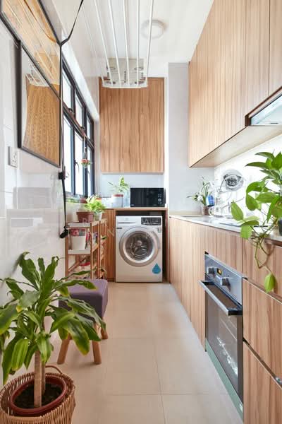 995C Buangkok Crescent HDB Flat For Sale at S$ 450,000 | PropertyGuru Singapore - Kitchen