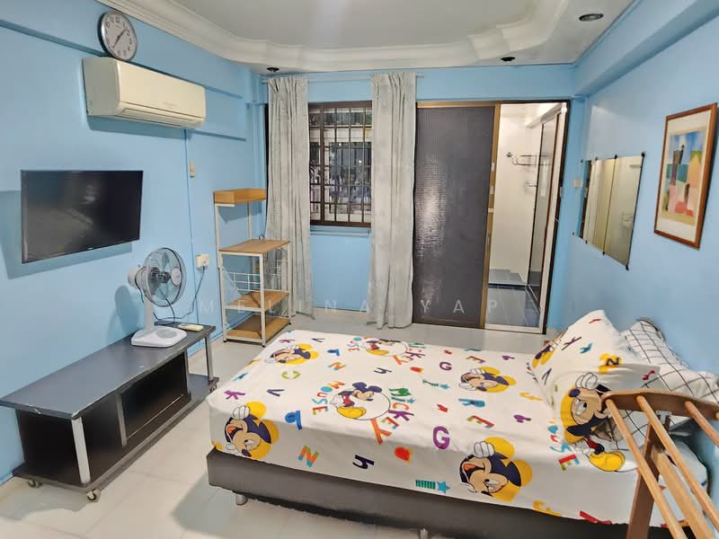 167 Woodlands Street 11 HDB Flat For Sale at S$ 1,000,000 | PropertyGuru Singapore - Bedroom