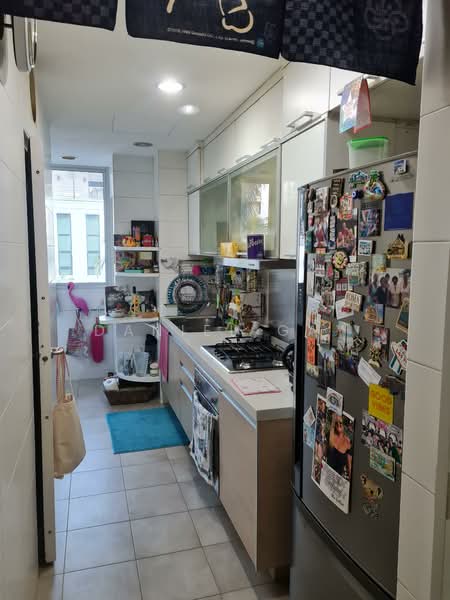 D'Marine, 521 Joo Chiat Road, 3 Bedrooms, 1,055 sqft, Condominium For Rent, by Daniel Gay, 500078825 - Kitchen - PropertyGuru.com.sg