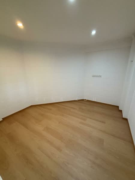 Lagoon View Apartment For Sale at S$ 2,050,000 | PropertyGuru Singapore - Studio bedroom