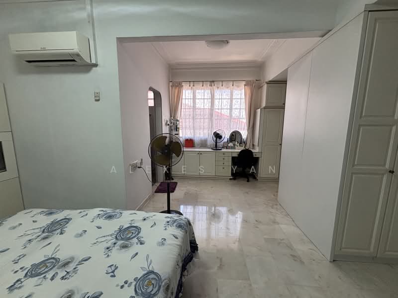🏆JIA LANDED🏆 Max Privacy Semi-d! Walk to MRT Semi-Detached House For Sale at S$ 6,980,000 | PropertyGuru Singapore - Bedroom