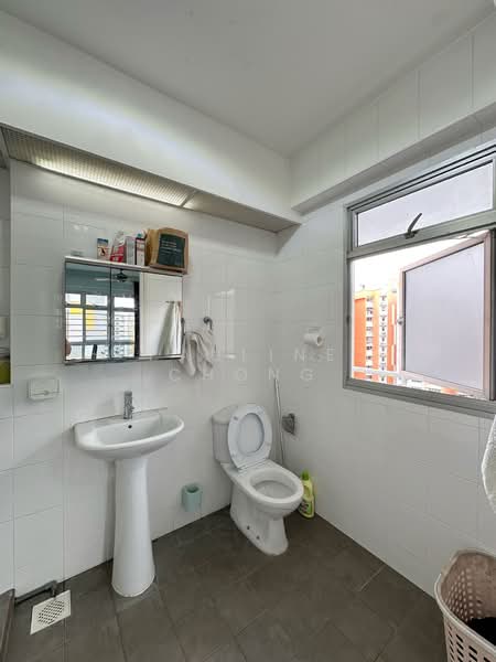 476A Choa Chu Kang Avenue 5 HDB Flat For Sale at S$ 595,000 | PropertyGuru Singapore