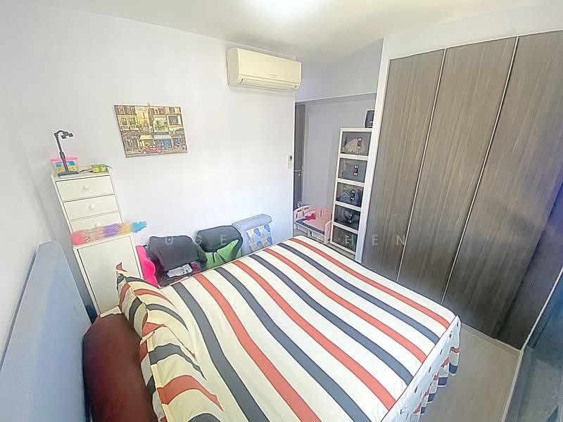 748B Bedok Reservoir Crescent HDB Flat For Sale at S$ 699,999 | PropertyGuru Singapore - Bedroom