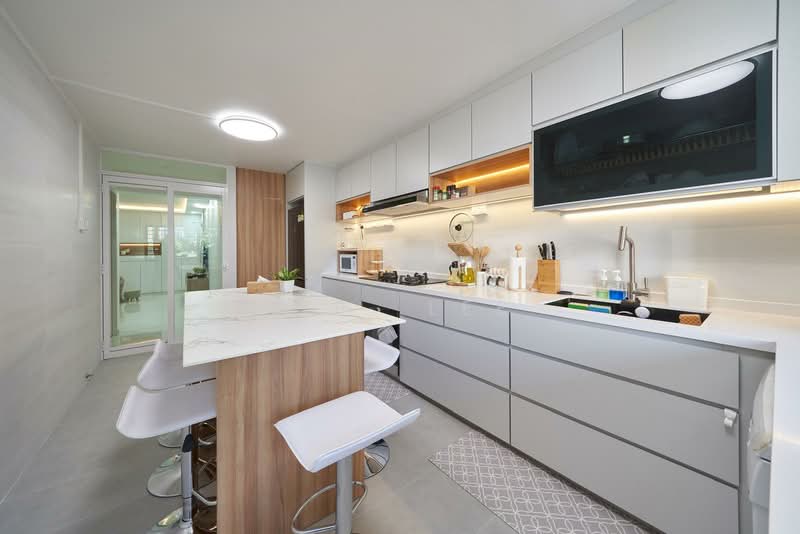 43 Cambridge Road HDB Flat For Sale at S$ 698,000 | PropertyGuru Singapore - Kitchen