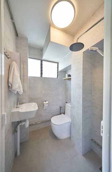 43 Cambridge Road HDB Flat For Sale at S$ 698,000 | PropertyGuru Singapore - Bathroom