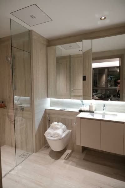 River Modern Condominium For Sale at S$ 1,809,000 | PropertyGuru Singapore - Master Bathroom