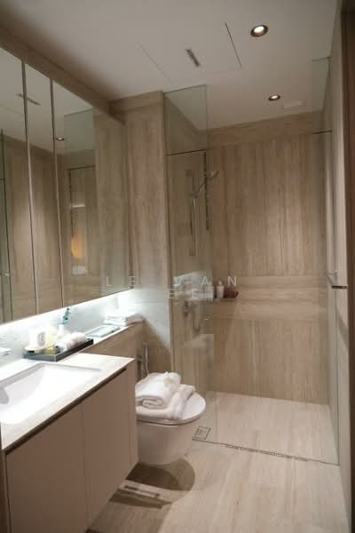 River Modern Condominium For Sale at S$ 1,809,000 | PropertyGuru Singapore - Bathroom