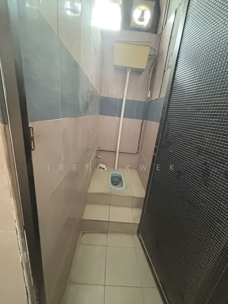 Yi Xiu Factory Building, 65 Sims Avenue, 4,209 sqft, Light Industrial (B1) For Rent, by Irene Kwek, 500078860 - Bathroom - CommercialGuru.com.sg