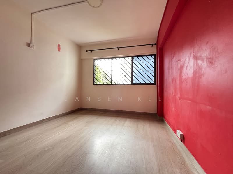 412 Jurong West Street 42 HDB Flat For Sale at S$ 470,000 | PropertyGuru Singapore - Interior