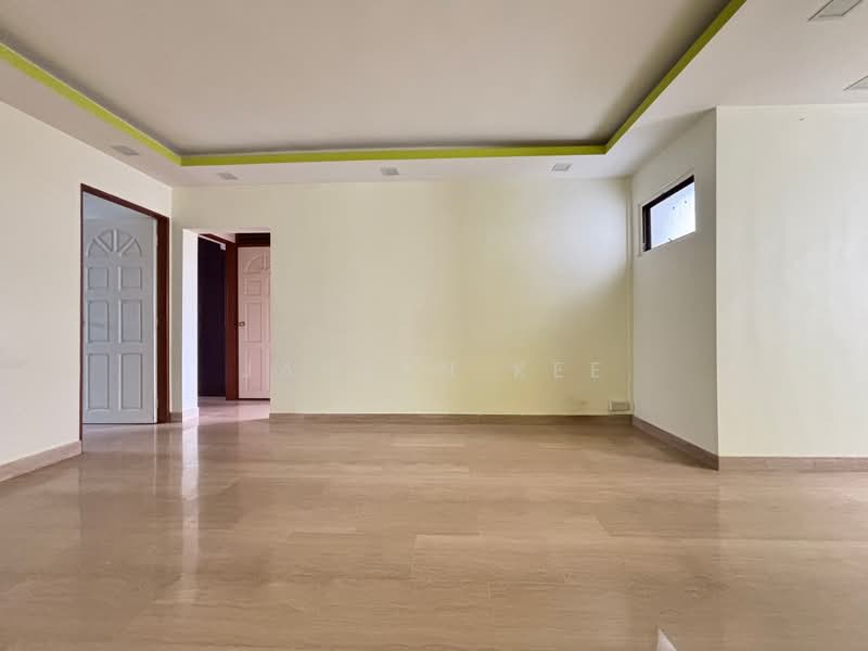 412 Jurong West Street 42 HDB Flat For Sale at S$ 470,000 | PropertyGuru Singapore - Interior