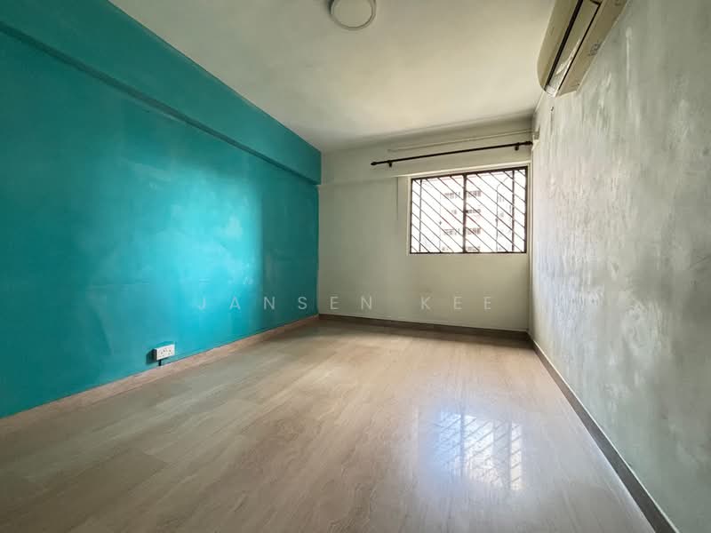 412 Jurong West Street 42 HDB Flat For Sale at S$ 470,000 | PropertyGuru Singapore - Interior