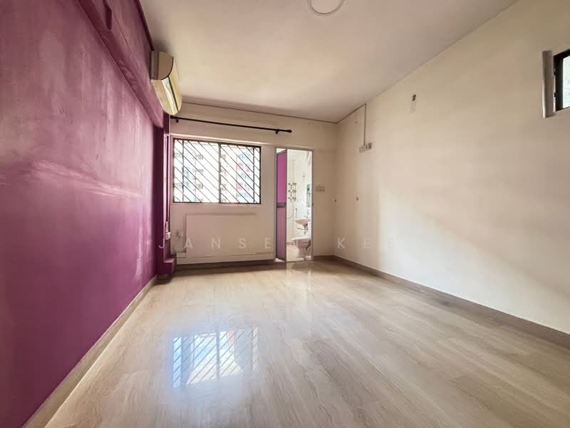 412 Jurong West Street 42 HDB Flat For Sale at S$ 470,000 | PropertyGuru Singapore - Interior