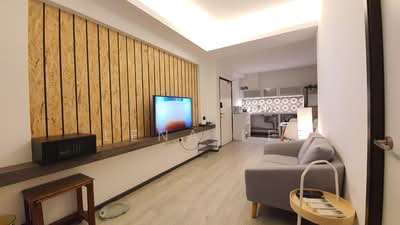 For Rent - 2 rooms inclusive utilities agent fee apply for 3 pax