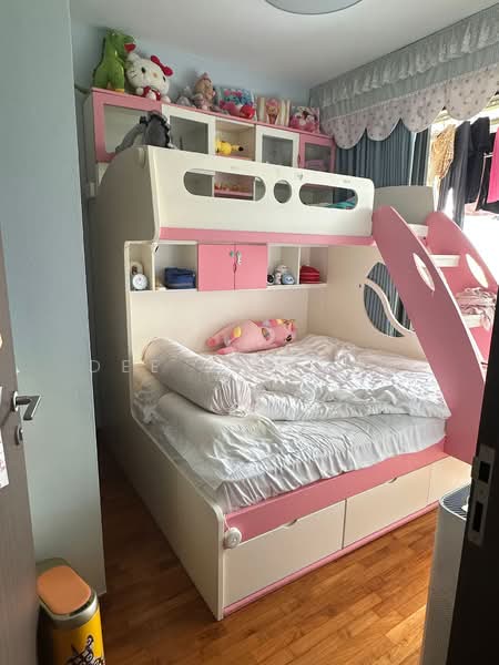 Vue 8 Residence Condominium For Sale at S$ 2,300,000 | PropertyGuru Singapore - Bedroom