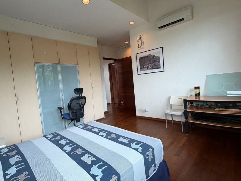 DONT MISS! WIDE FRONTAGE SEMI-D @ GROVE! MOVE-IN! 1KM TO HENRY PARK SCHOOL! NEAR PARK! 9623.4620. Semi-Detached House For Sale at S$ 10,480,000 | PropertyGuru Singapore - Bedroom