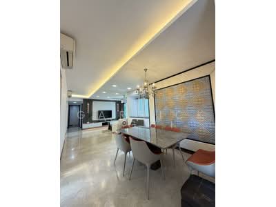 For Rent - The Warren // Beautifully well kept unit