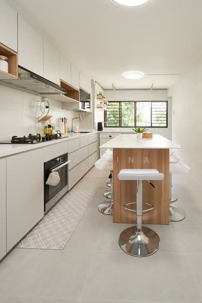 43 Cambridge Road HDB Flat For Sale at S$ 698,000 | PropertyGuru Singapore - Kitchen