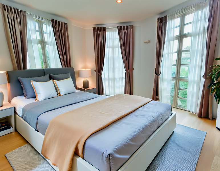 Beechwood Groove, Beechwood Grove, 8 Bedrooms, 8,183 sqft, Bungalow House For Rent, by Ray Lim, 500078911 - Bedroom - PropertyGuru.com.sg