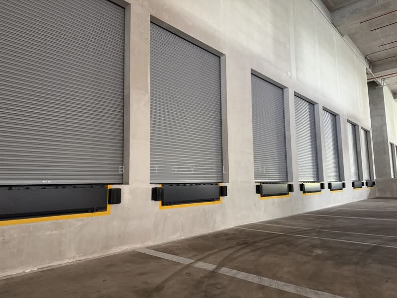 Ground Floor High Ceiling 12m, High Power 1600 A, Floor Loading 25Kn/m2, Jurong East, 88,000 sqft, Warehouse For Rent, by Betsy Loh, 500078920 - Exterior - CommercialGuru.com.sg
