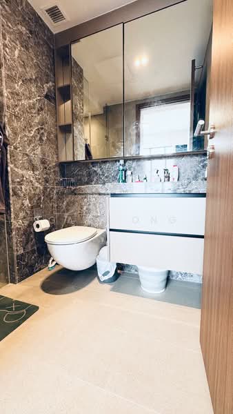 Stirling Residences Condominium For Sale at S$ 1,728,000 | PropertyGuru Singapore - Bathroom