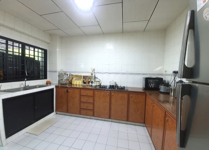 Freehold Corner Terrace in District 19 Corner Terrace For Sale at S$ 5,800,000 | PropertyGuru Singapore - Kitchen