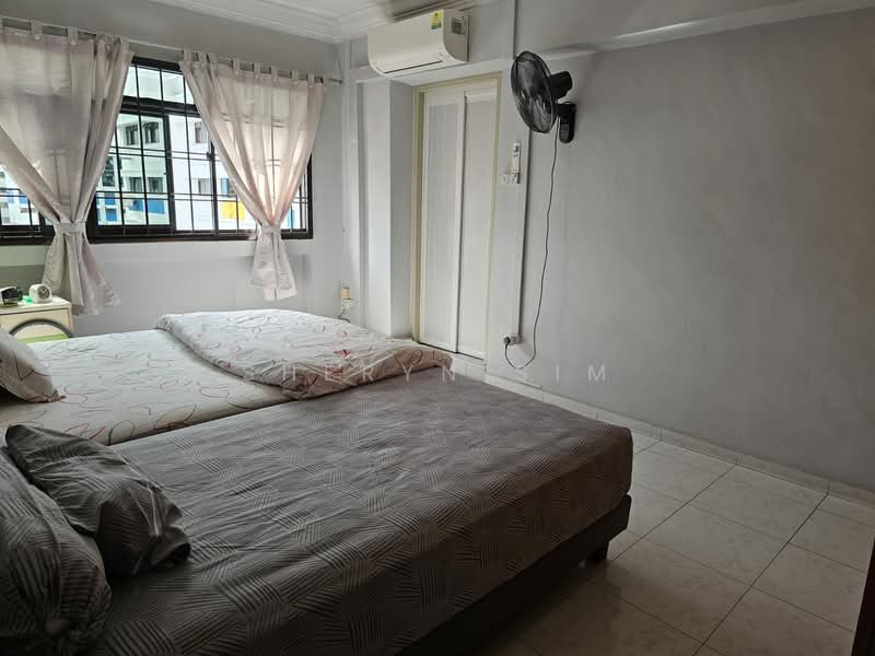 502 Woodlands Drive 14 HDB Flat For Sale at S$ 768,000 | PropertyGuru Singapore - Bedroom