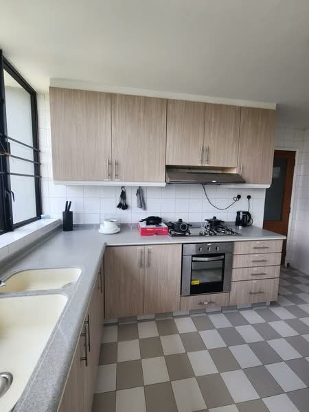 Arthur Mansions, 125 Arthur Road, Room Rental, 150 sqft, Condominium For Rent, by Jay Low, 500078964 - Kitchen - PropertyGuru.com.sg